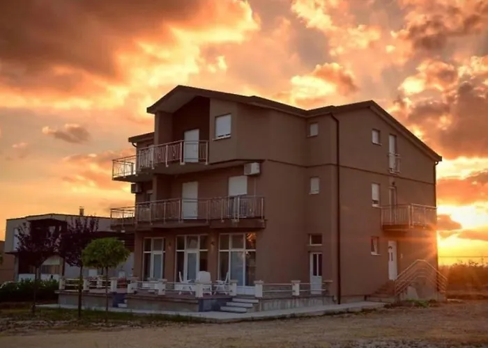 Villa Aurora